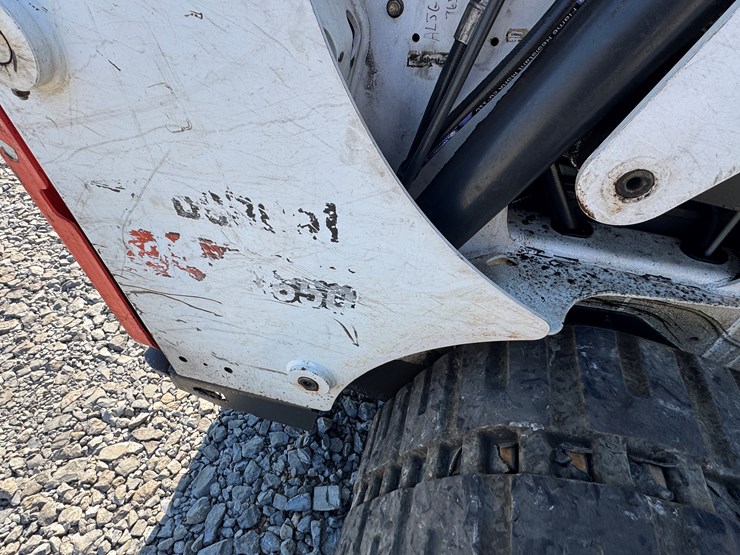 bobcat-t550-image-21