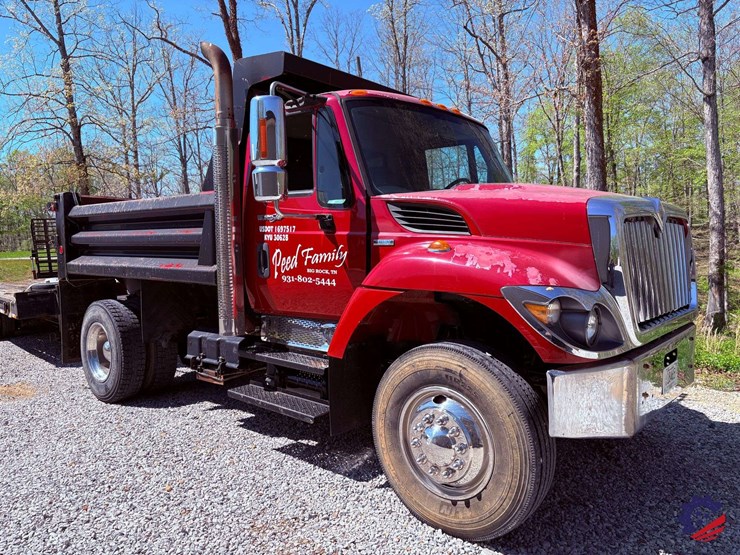 2007-international-7400-image-10