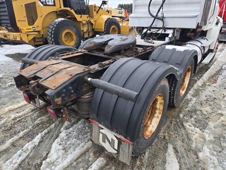 2006-caterpillar-c15-image-24