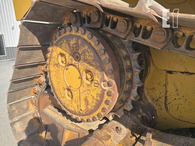 2006-caterpillar-d6r-xl-iii-image-25