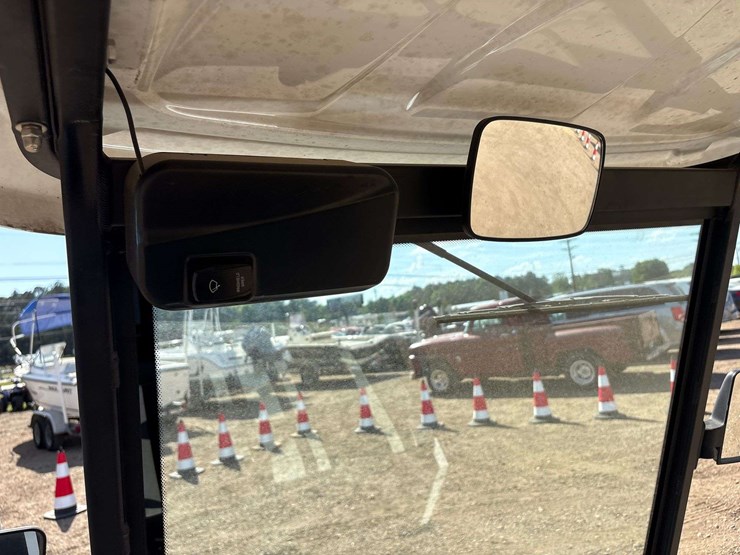 2023-bintelli-electric-golf-cart-w/-on-board-charger-(14-miles-showing)-image-14