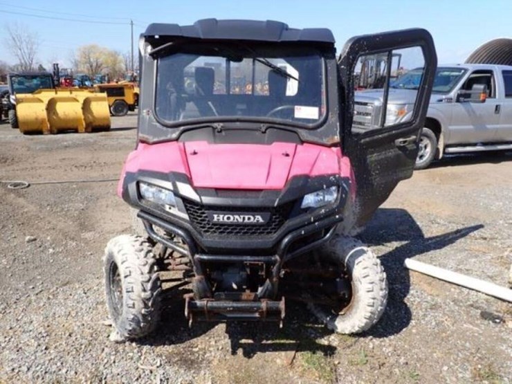 2016-pioneer-4x4-image-2