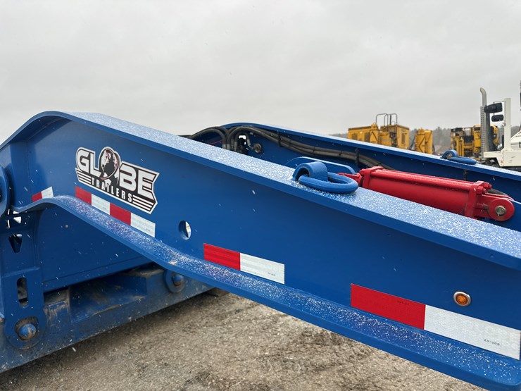 2022-globe-lowboy-image-13