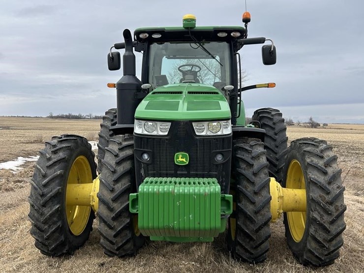 2014-john-deere-8320r-image-2