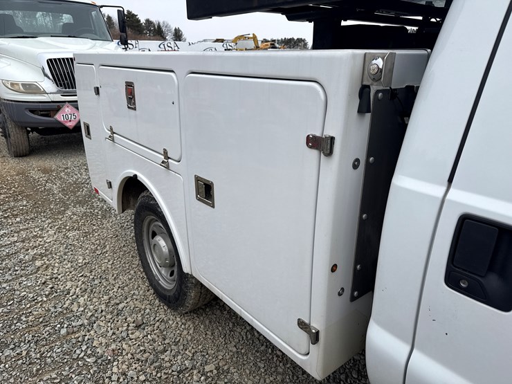 2015-ford-f250-image-32