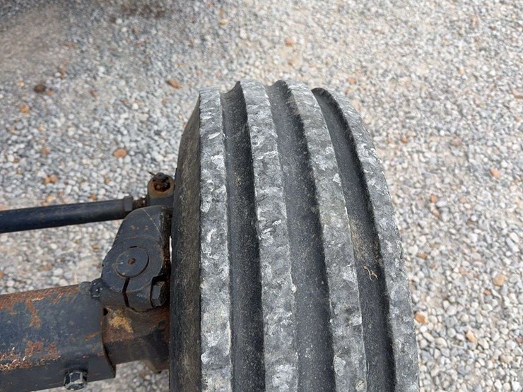 new-holland-tt55-image-12