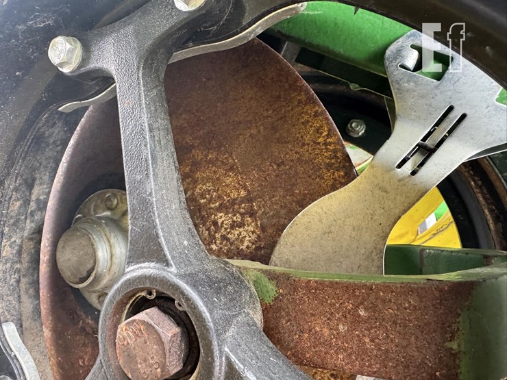 john-deere-1750-image-9