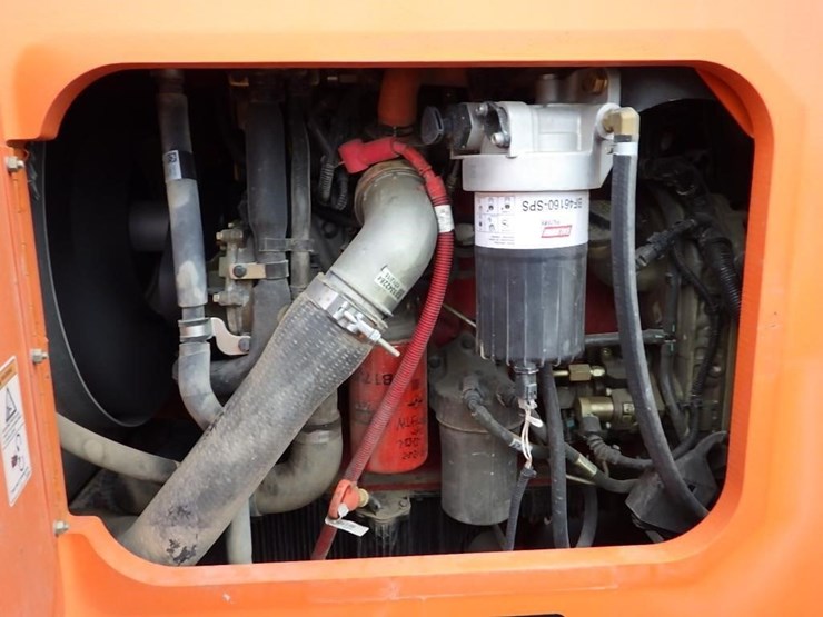 2018-jlg-8042-image-9