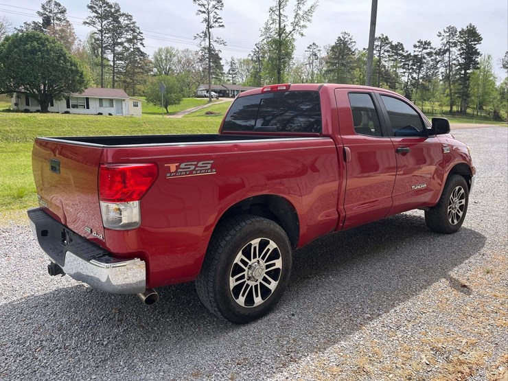 2012-toyota-tundra-image-8