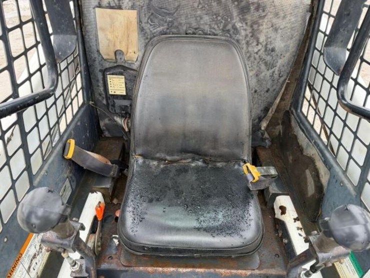 2009-bobcat-864-image-9