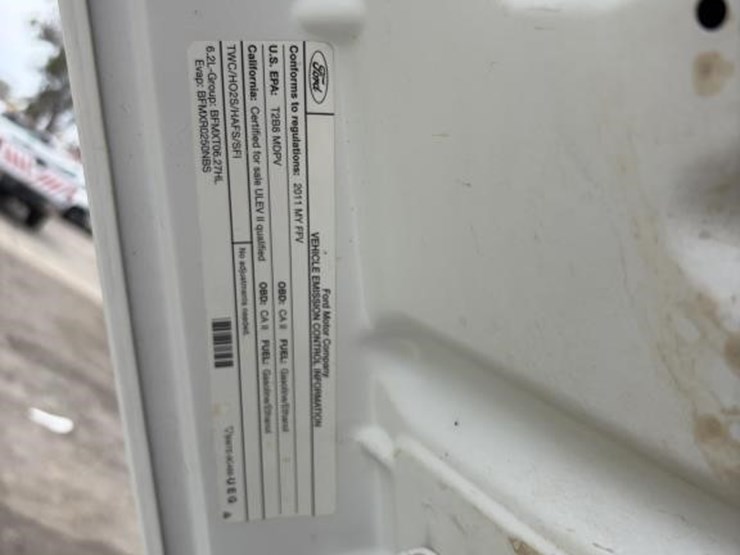 2011-ford-f250-image-8