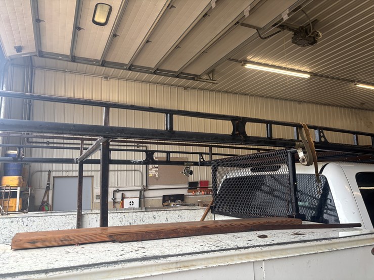 2013-chevrolet-3500-image-58