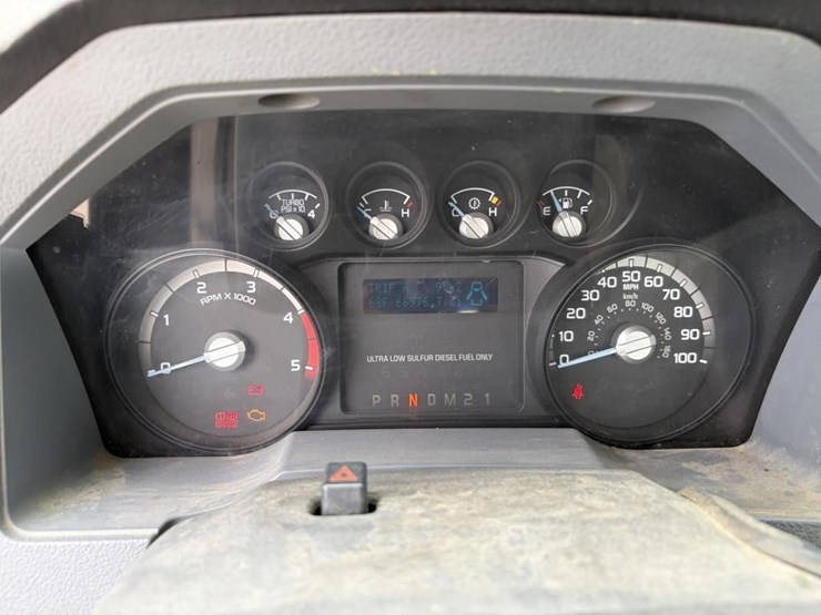 2011-ford-f550-image-13