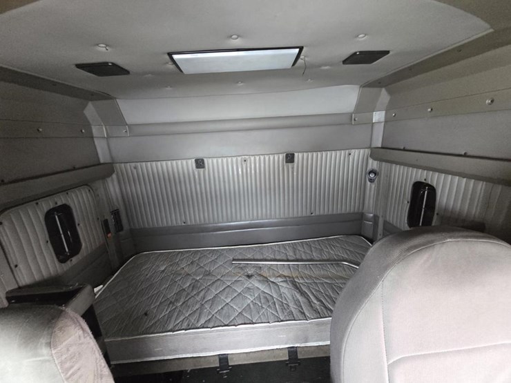 2003-kenworth-t800-image-59