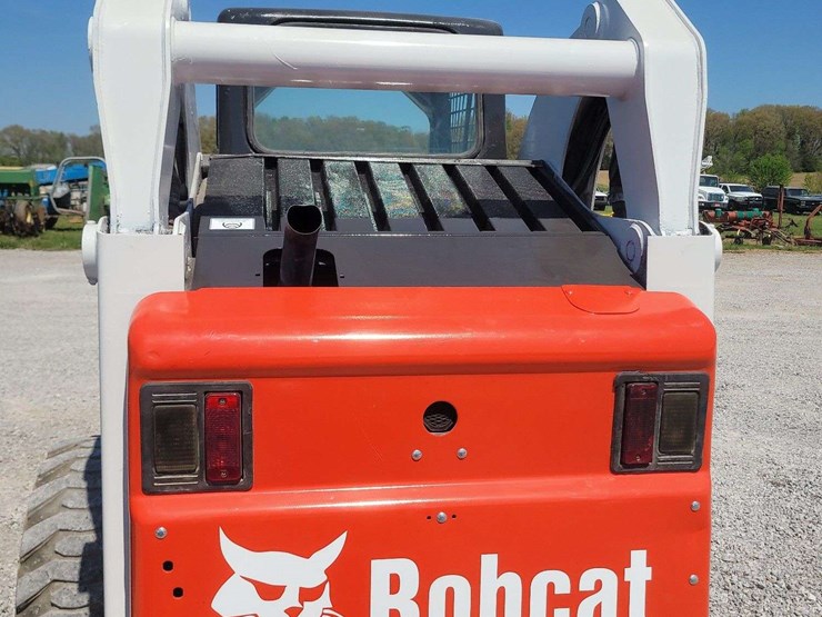 2007-bobcat-s300-image-6