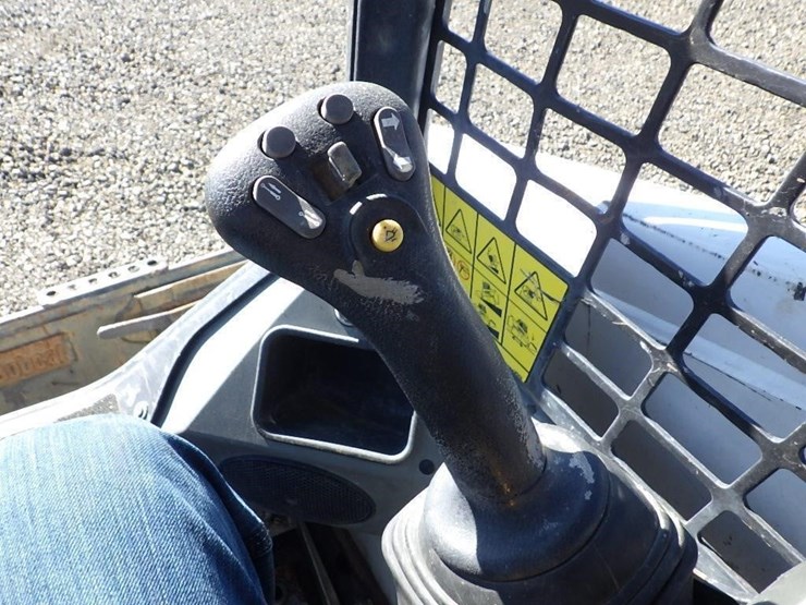 2021-bobcat-s450-image-20