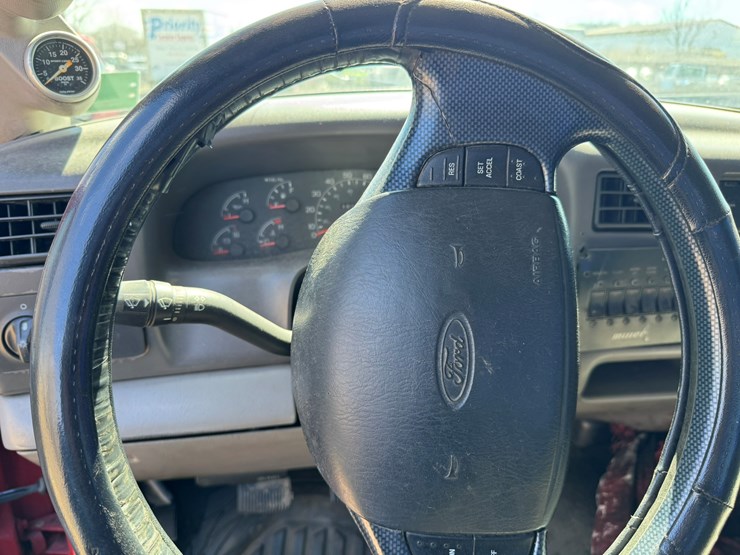 1999-ford-f550-image-42