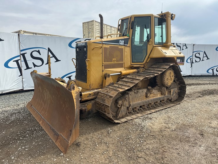 caterpillar-d6n-xl-image-1