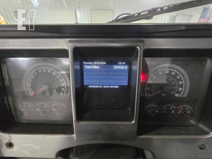 2020-mack-anthem-62t-image-11