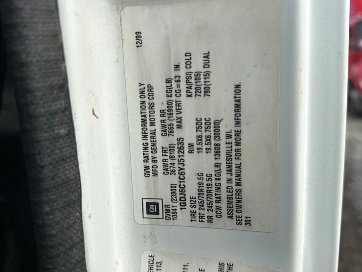 2000-gmc-t6500-image-74