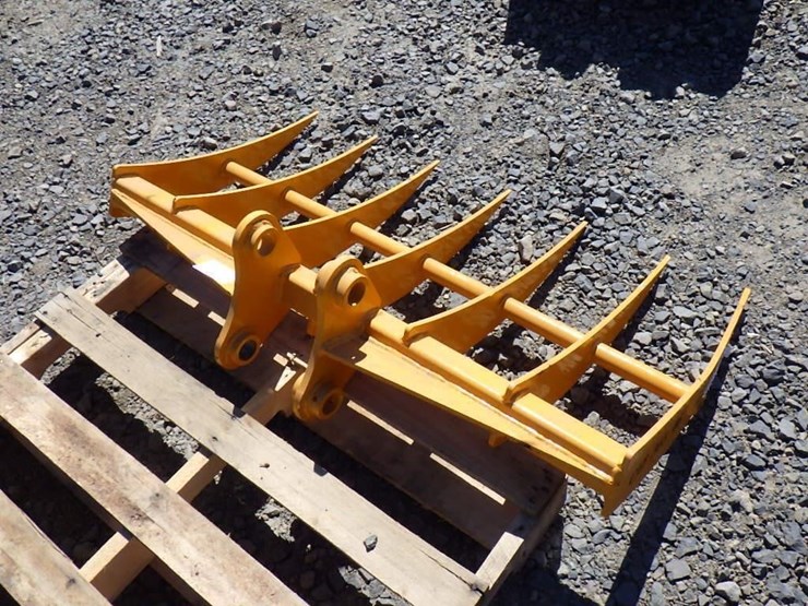 caterpillar-303-image-2