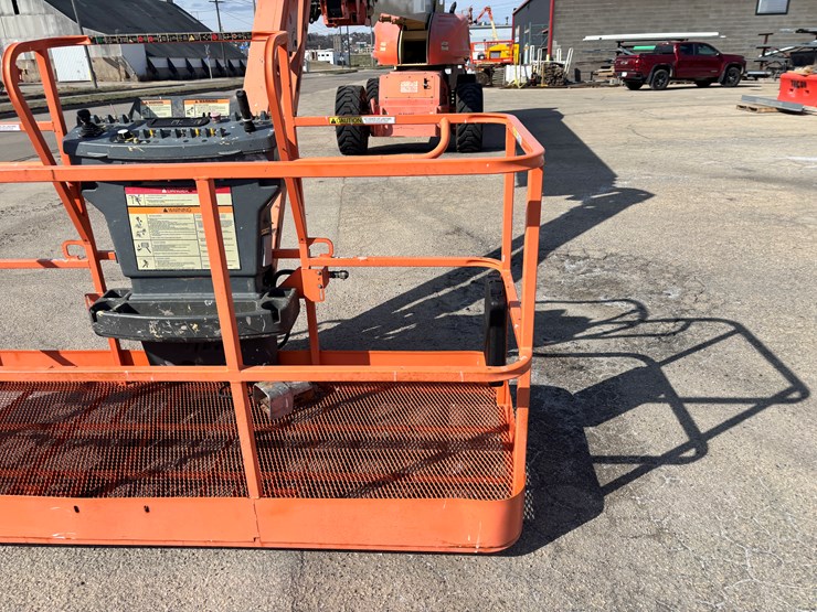 2007-jlg-1350sjp-image-48