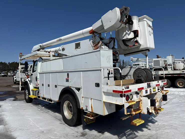 #1070-•-2012-freightliner-boom/crane-truck-image-3