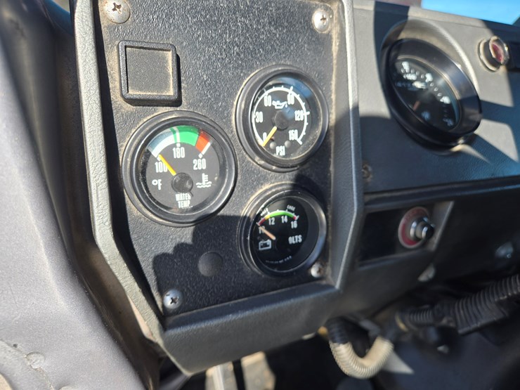 2000-mack-rd688s-image-60