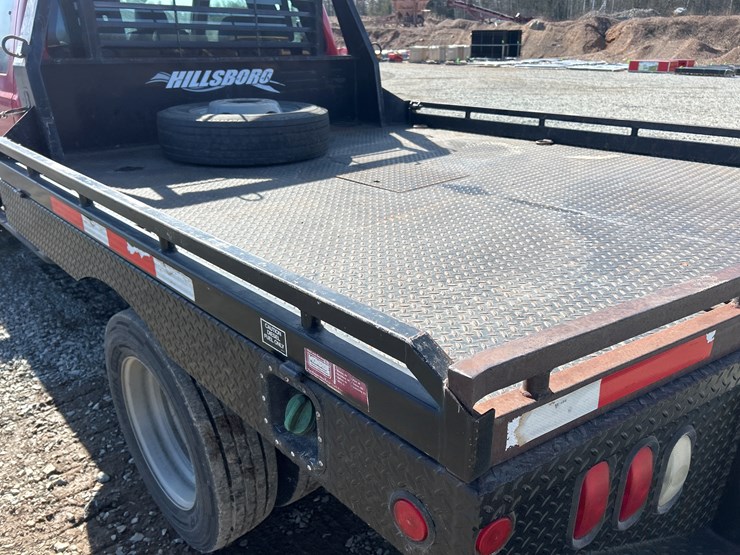 2011-ford-f550-image-32