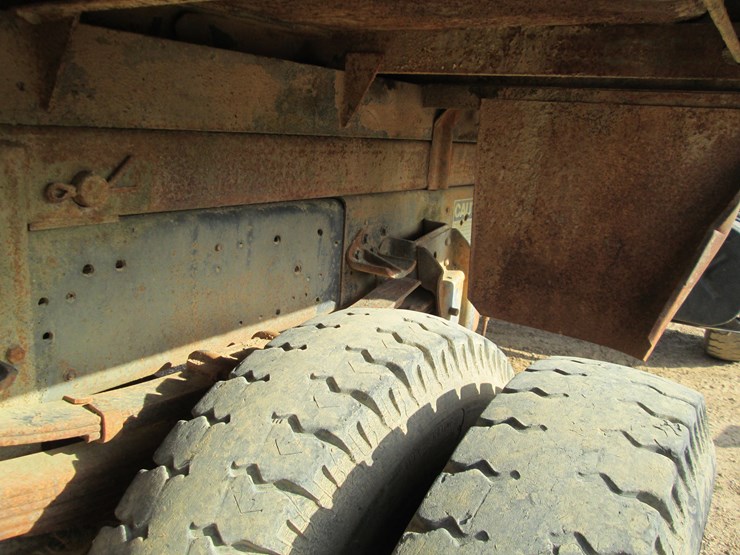 1981-international-s1800-image-12