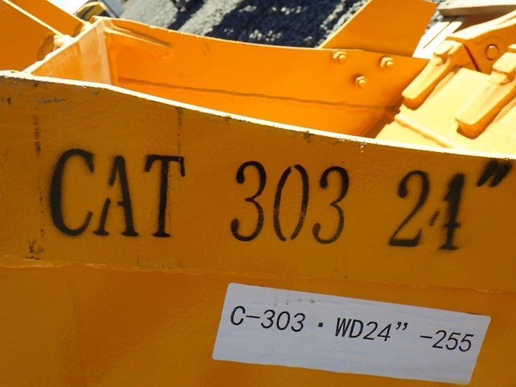 caterpillar-303-image-5