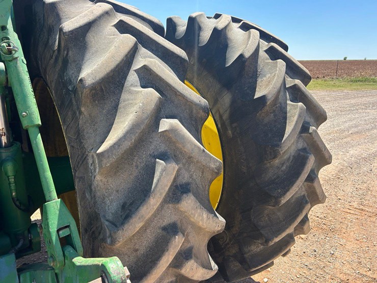 1996-john-deere-8300-image-11