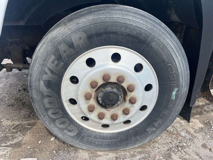 #1556-•-1999-mack-e7-460-day-cab-truck-tractor-image-72