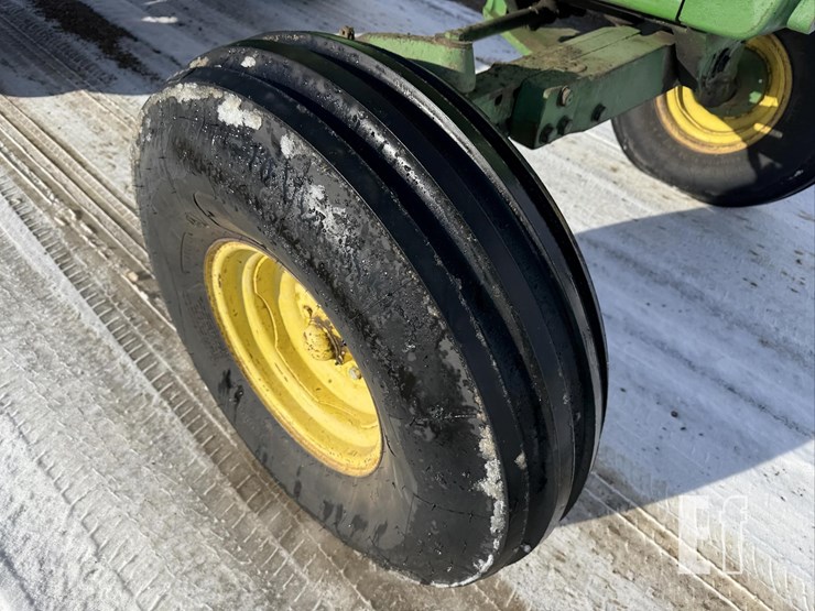 john-deere-4440-image-29