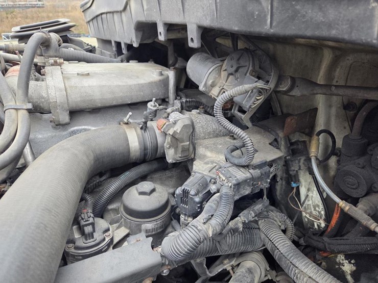 2013-international-durastar-4300-image-64