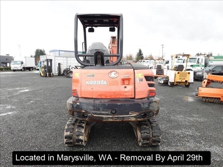 2016-kubota-kx040-4-image-23