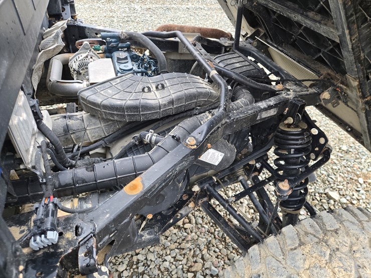 2021-massey-ferguson-8-image-21