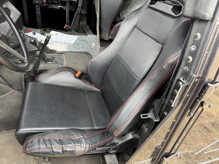 #2246-•-2001-american-general-4x4-hummer-image-29