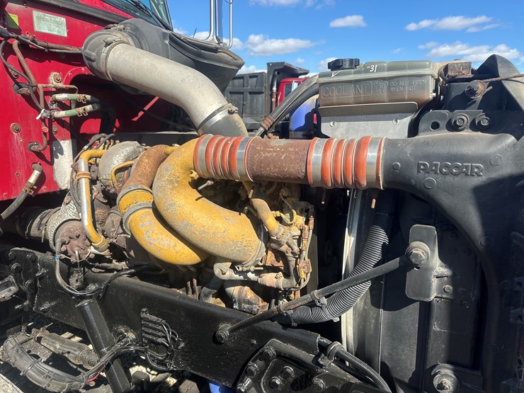 2008-peterbilt-386-image-42