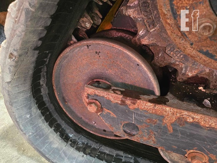 2020-jcb-3ts-8t-image-32