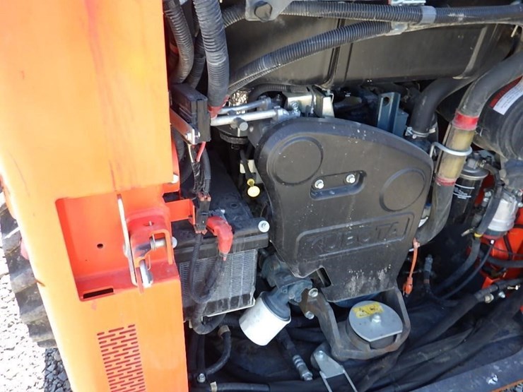 kubota-ssv65-image-11