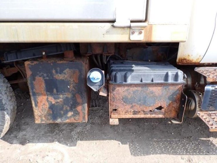 2012-ford-f750-xlt-image-50