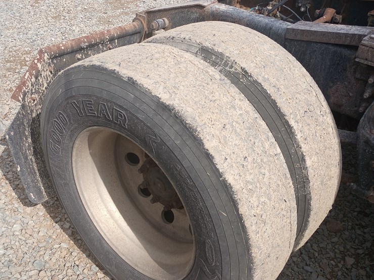 2000-international-9200i-image-73