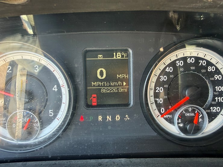 #1063-•-2014-ram-5500-heavy-duty-service-truck-image-30