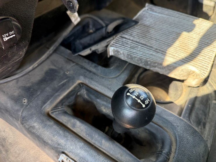 #1062-•-2015-ram-5500-heavy-duty-service-truck-image-30