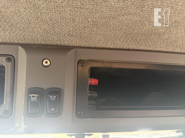 2007-mack-pinnacle-cxp613-image-44