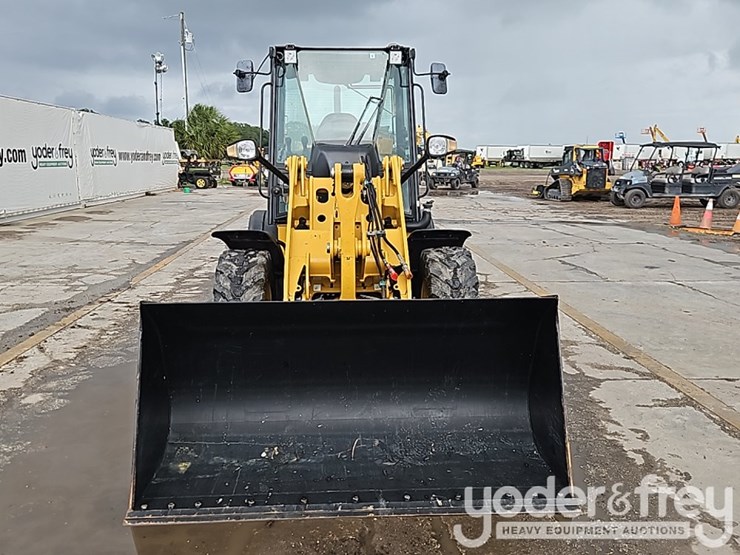 2016-caterpillar-907m-image-13