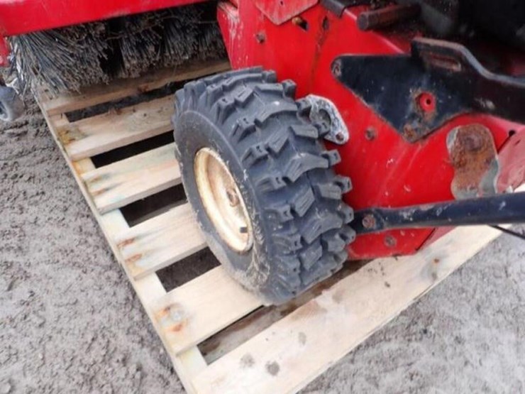 toro-power-broom-36-in.-walk-behind-rotary-broom-3-image-12