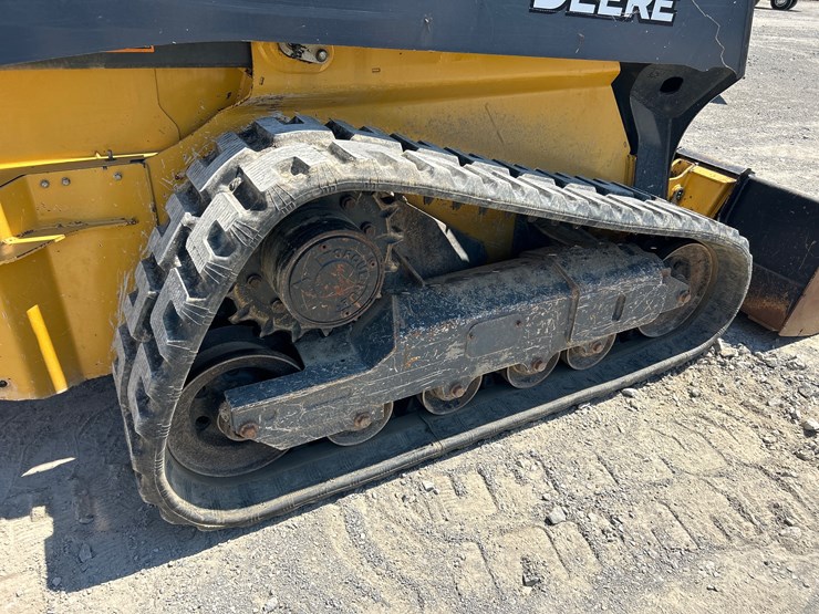 2019-deere-325g-image-12