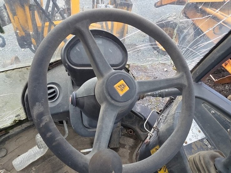 jcb-407-image-30